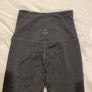 Beyond yoga leggings (pure barre)